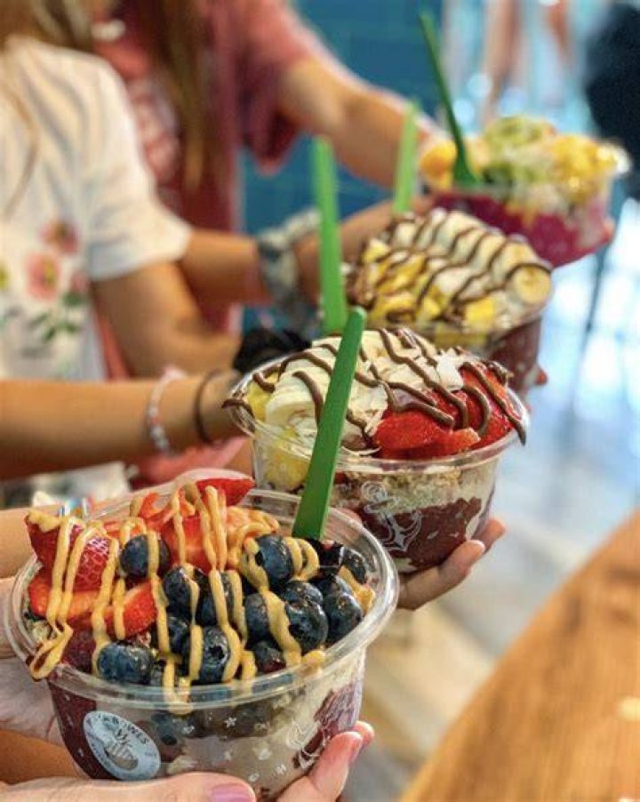 How does Playa Bowls support your healthy lifestyle? Tell us your story